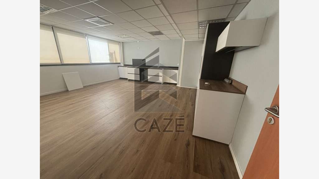 2 lots de bureaux à louer à Mérignac Tram A