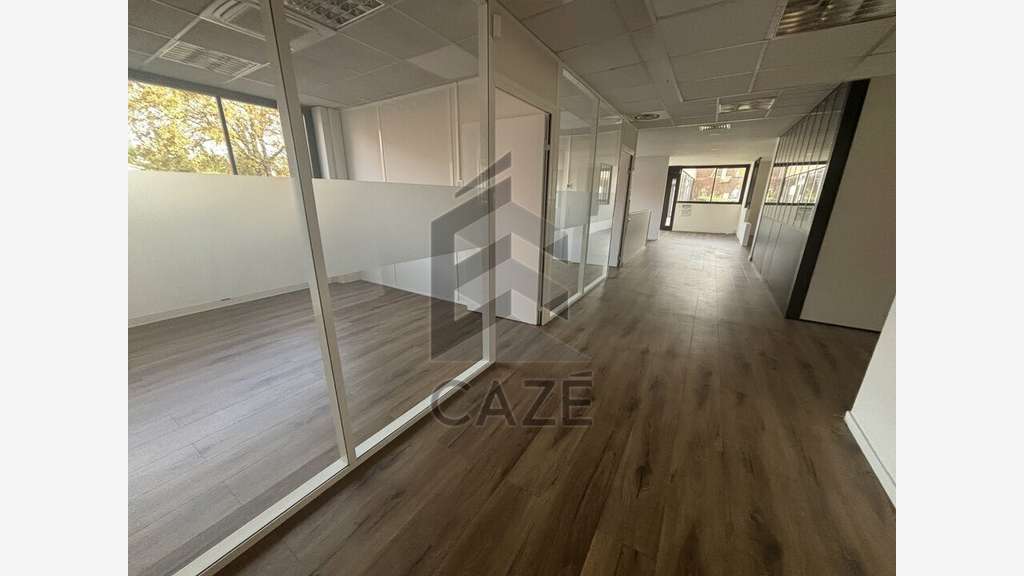 2 lots de bureaux à louer à Mérignac Tram A