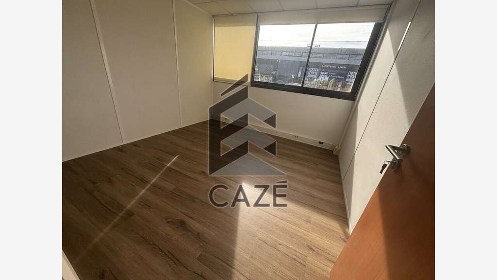 2 lots de bureaux à louer à Mérignac Tram A