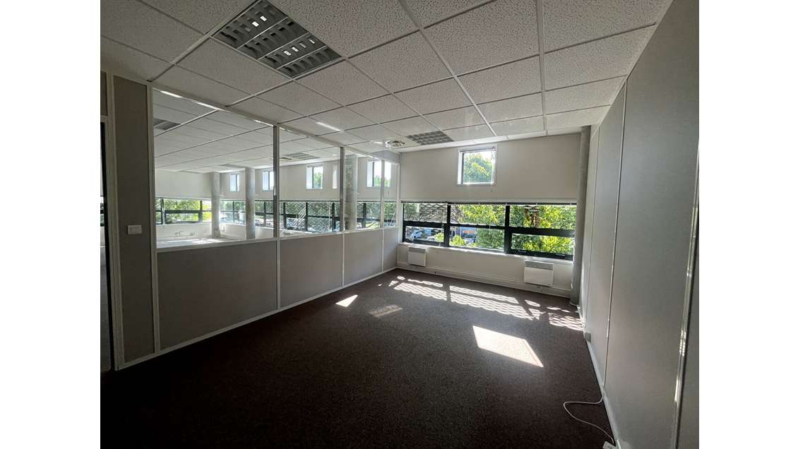 Loue bureaux 230m² Parc activités Innolin Mérignac