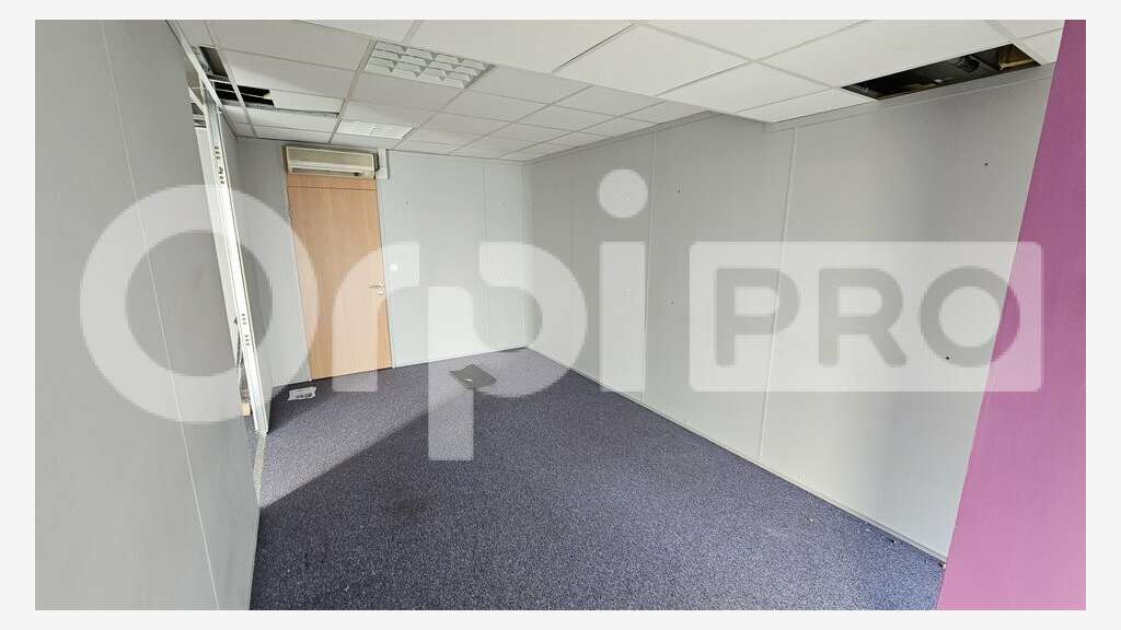Bureaux récents 114m² RDC à louer à Mérignac