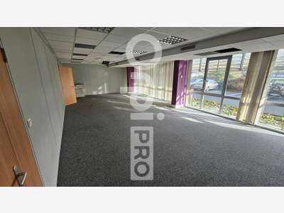 Bureaux récents 114m² RDC à louer à Mérignac