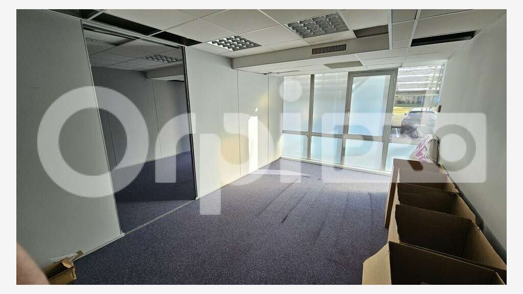 Bureaux récents 114m² RDC à louer à Mérignac