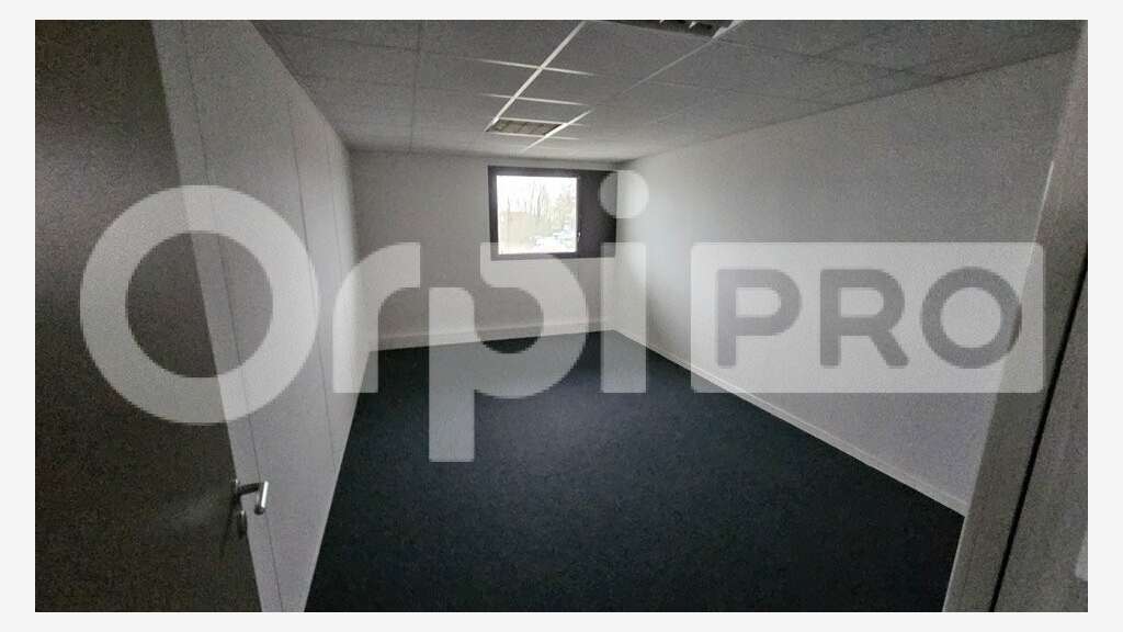 Bureaux aménagés 348m² à louer à Mérignac