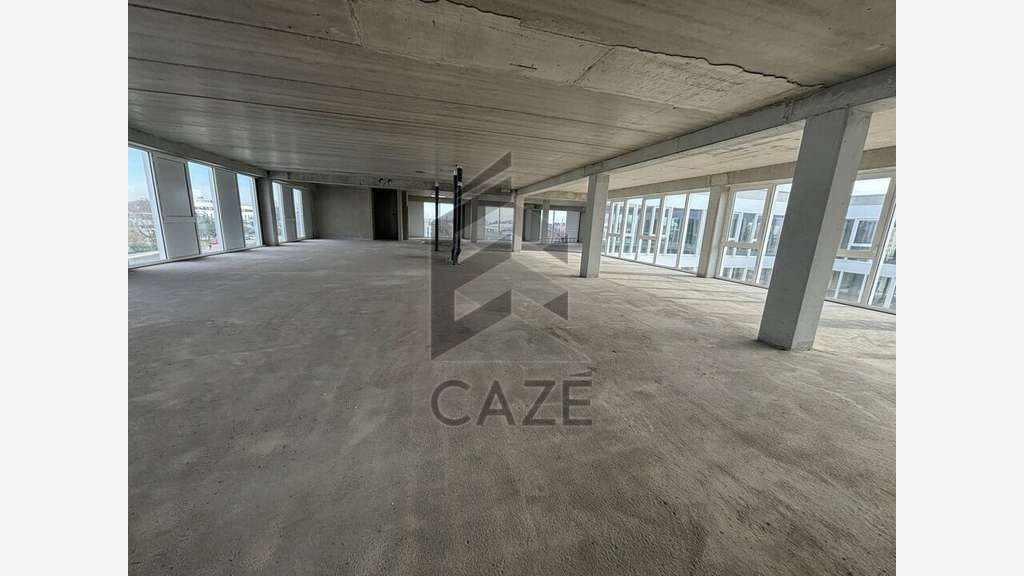 Bureaux neufs face aux pistes Bordeaux Aéroparc