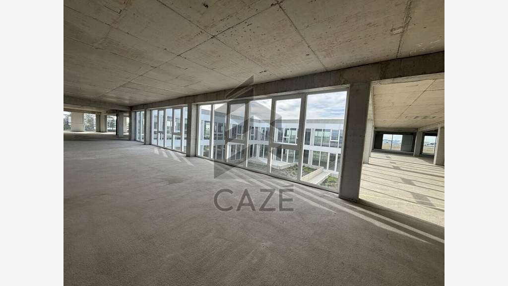 Bureaux neufs face aux pistes Bordeaux Aéroparc