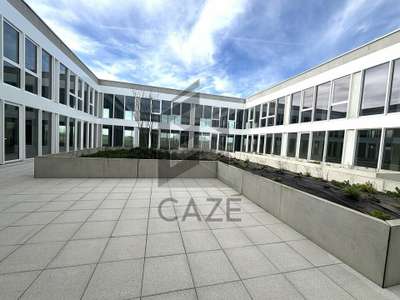 Bureaux neufs face aux pistes Bordeaux Aéroparc