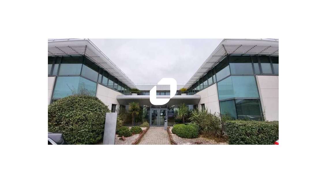 A louer Bureaux 186m² Merignac