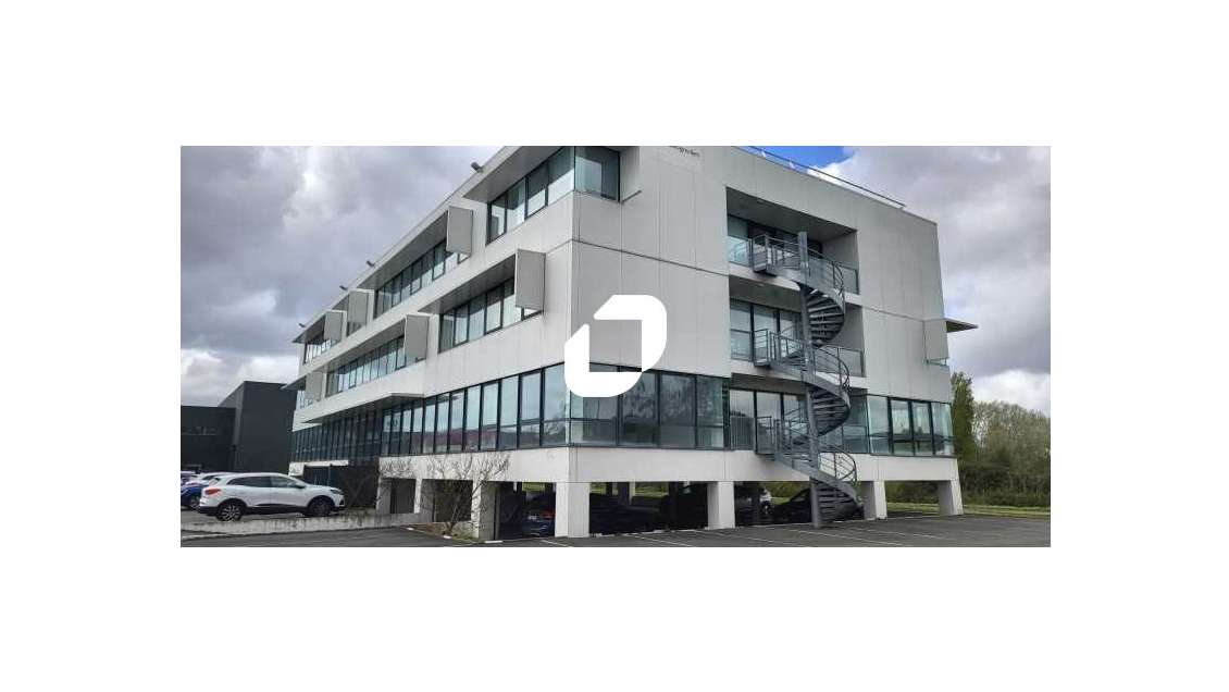A louer Bureaux 620m² Merignac