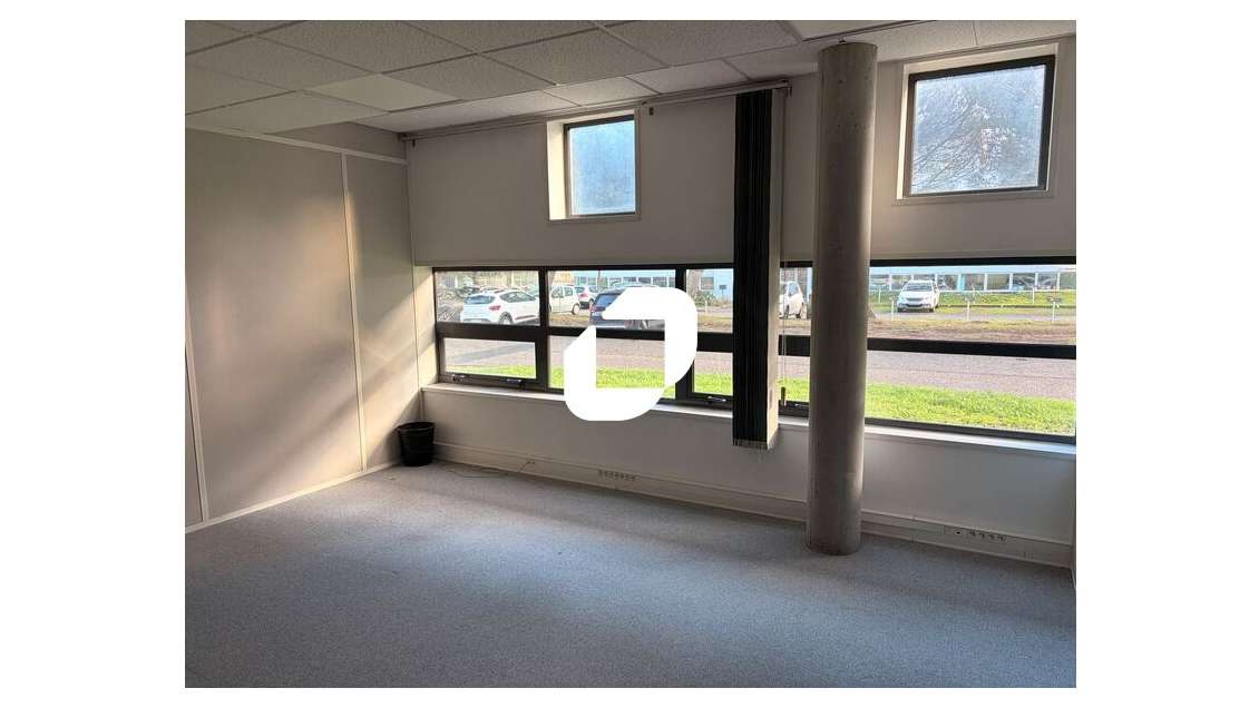 A louer Bureaux 100m² Merignac