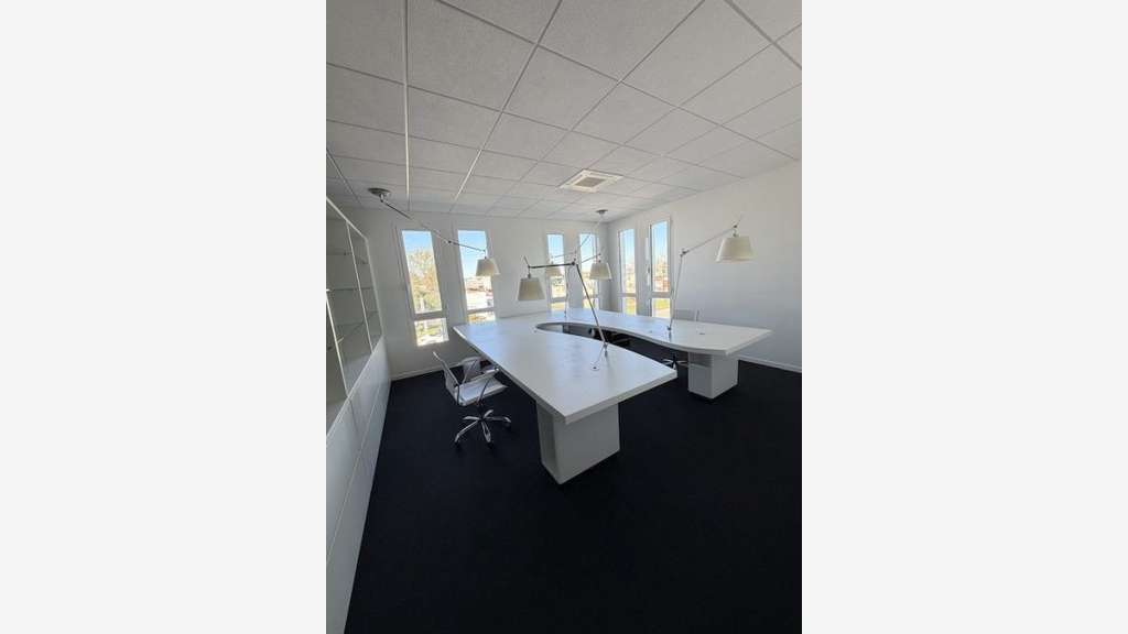 A louer bureaux de standing Mérignac zone du Phare