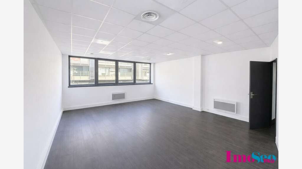 Bureaux 52m² à louer dans le Centre de Mérignac