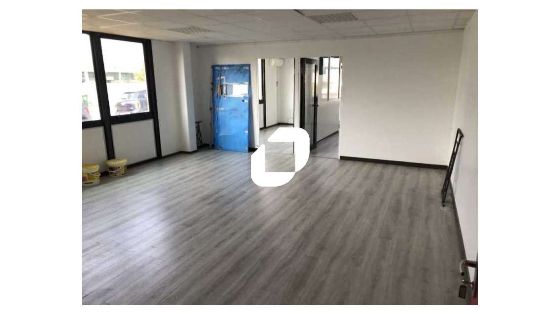 A louer Bureaux 69m² Merignac