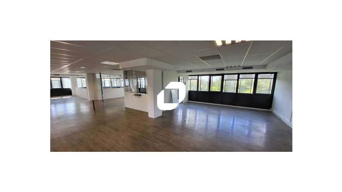 A louer Bureaux 187m² Merignac
