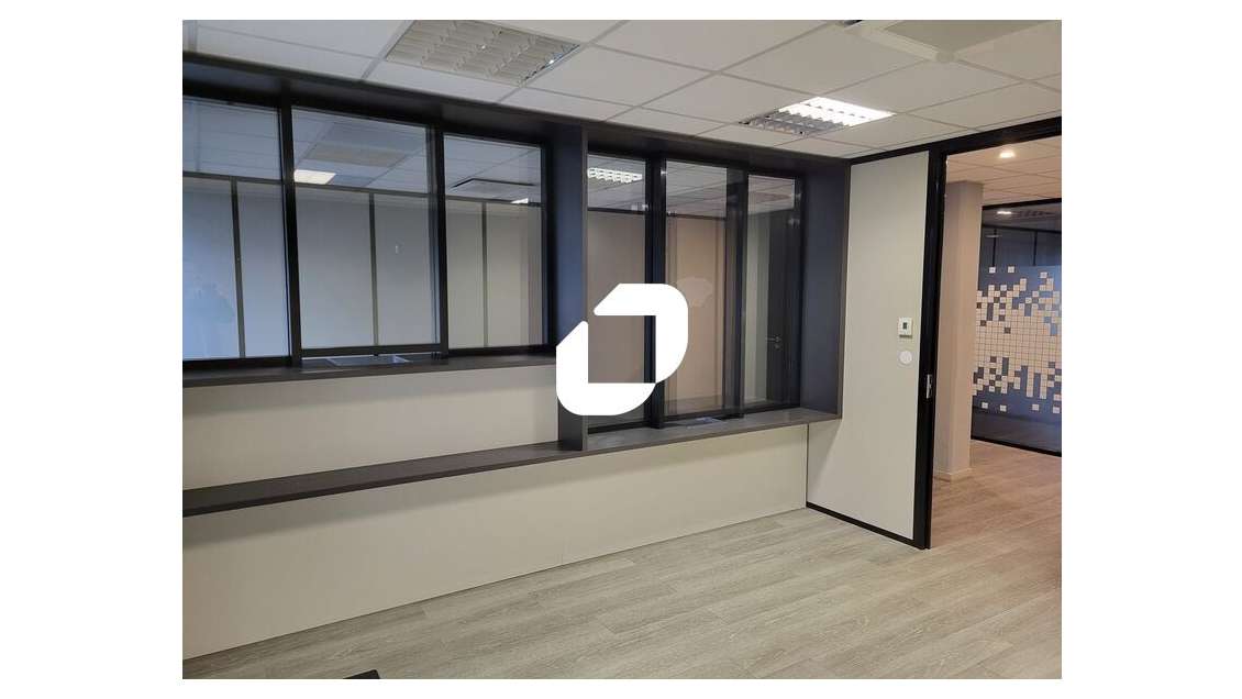 A louer Bureaux 450m² Merignac