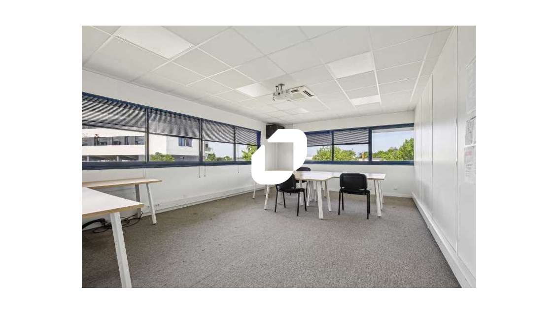 A louer Bureaux 154m² Merignac