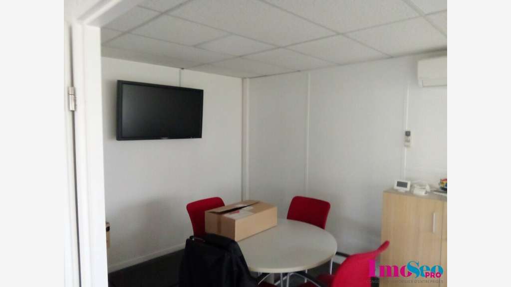 Bureaux 80m² RDC à louer Mérignac sortie 11 rocade