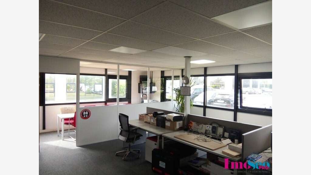Bureaux 80m² RDC à louer Mérignac sortie 11 rocade