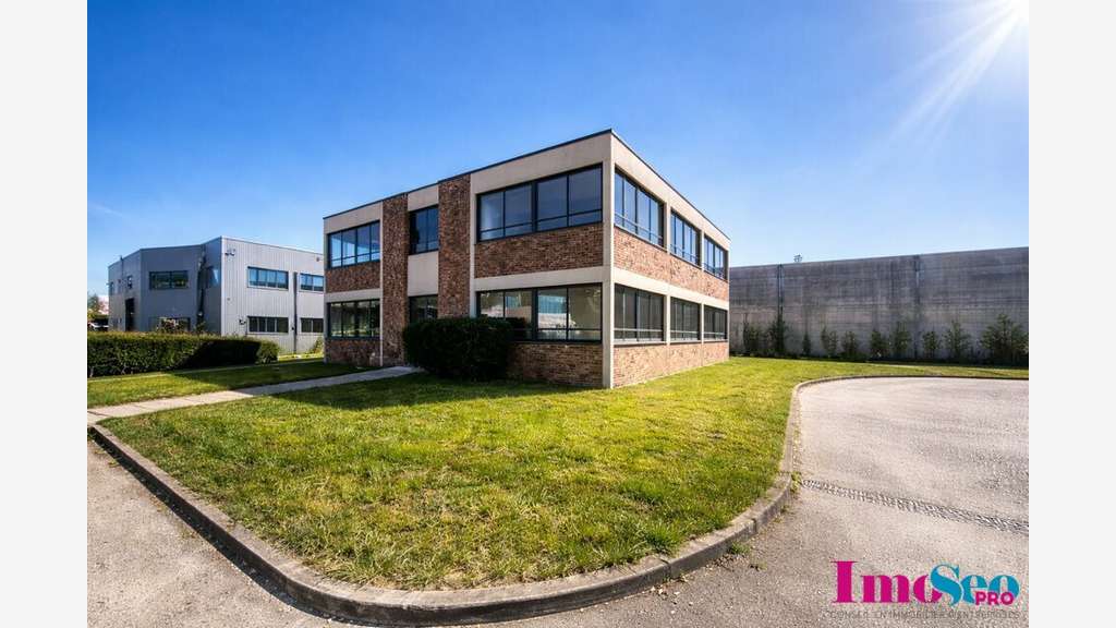 Bureaux 146m² à louer à Mérignac ZI du Phare