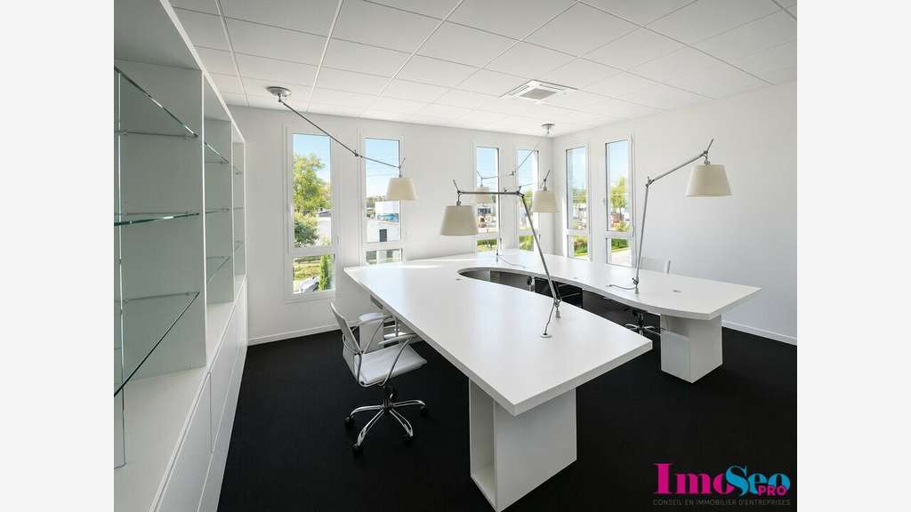 Bureaux 120m² à louer Mérignac ZI du Phare
