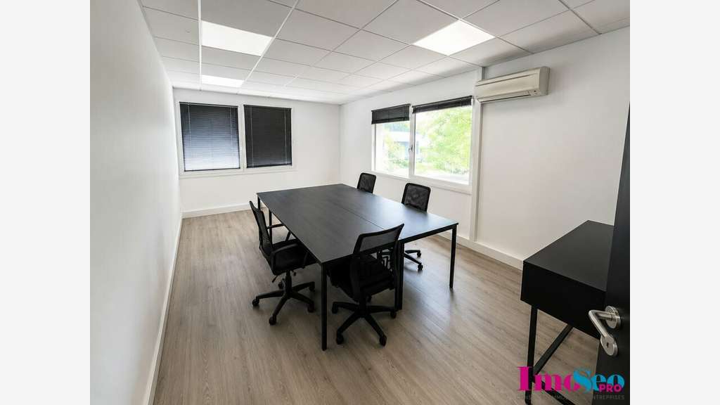 A louer bureaux modernes de 870m² à Mérignac