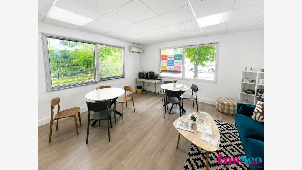 A louer bureaux modernes de 870m² à Mérignac
