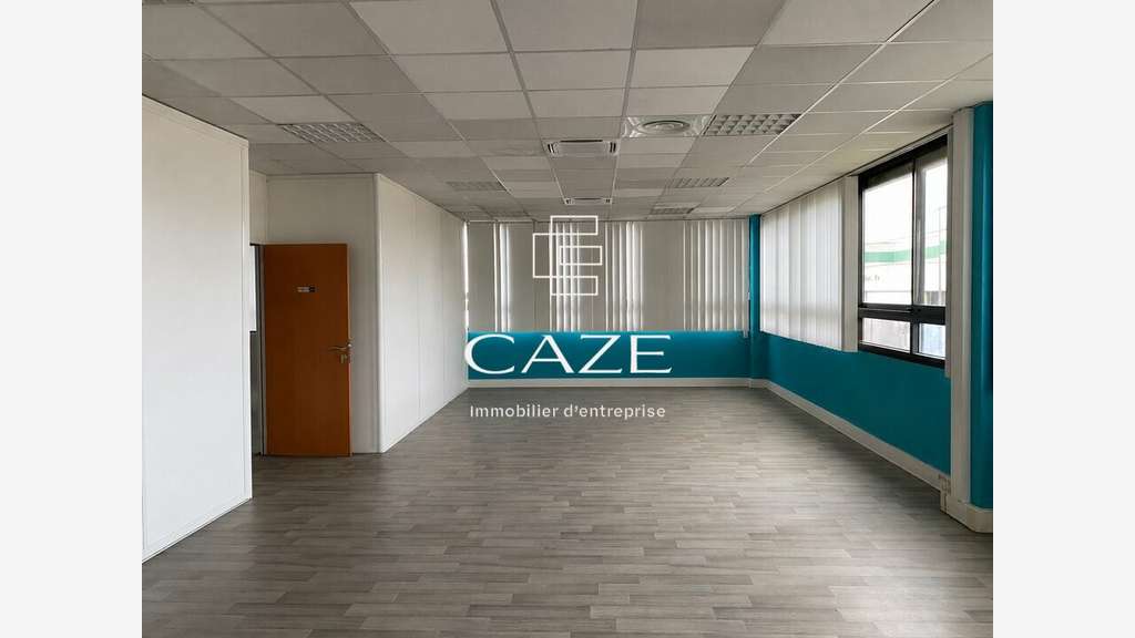 Bureau 179m² R+1 à louer Mérignac proche tramway