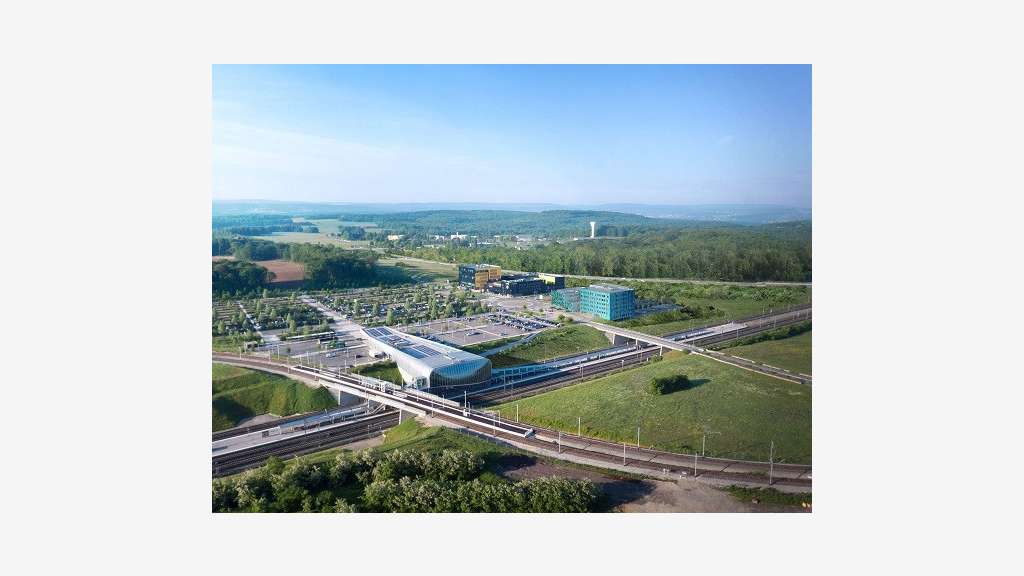 Bureaux jusqu'à 1 200 m² à louer ou à vendre à Mer