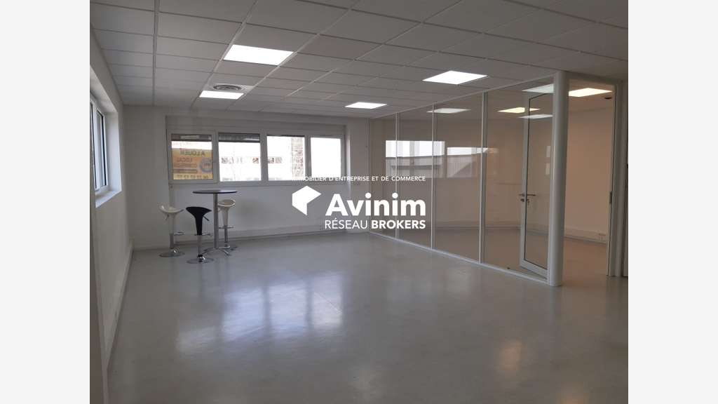 Bureaux 109m² à louer à Méry Savoie Hexapole