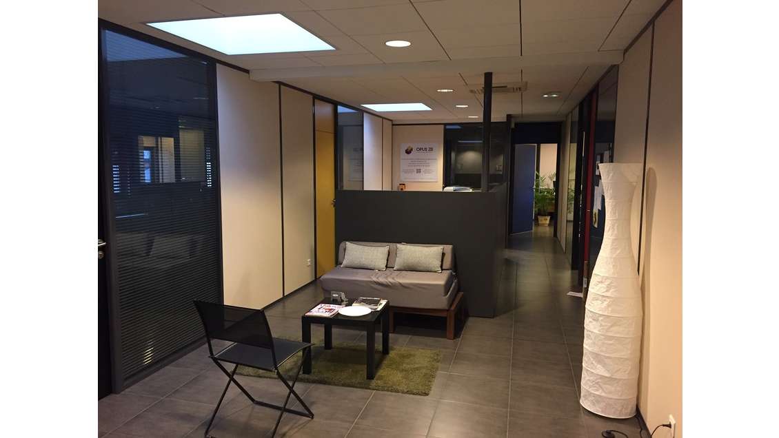 Bureaux de 16m² à louer en R+2 à Messimy