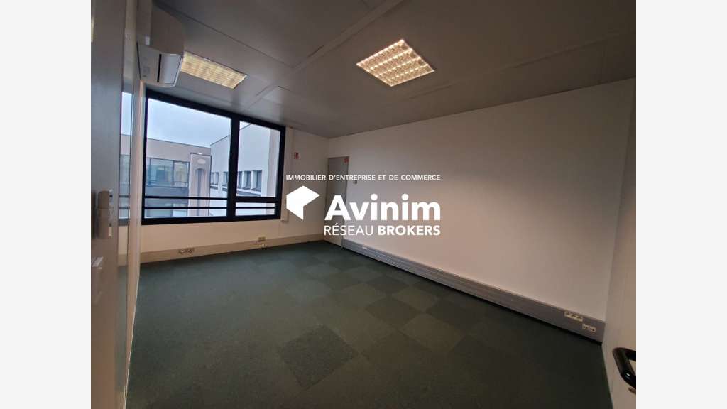 Bureaux à louer 109m² + 105m² terrasse Park Nord