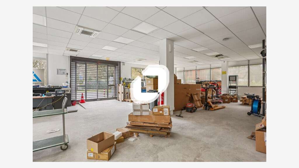 A louer Bureaux 1100m² Meudon la foret