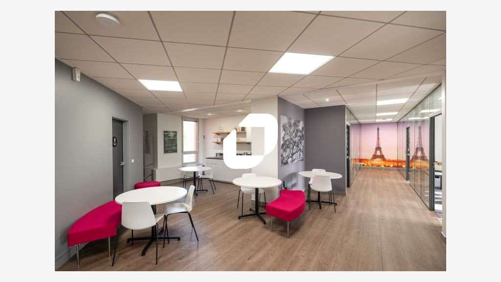A louer Bureaux 216m² Meudon la foret