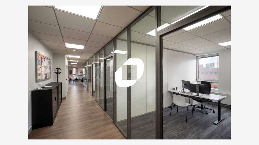 A louer Bureaux 126m² Meudon la foret