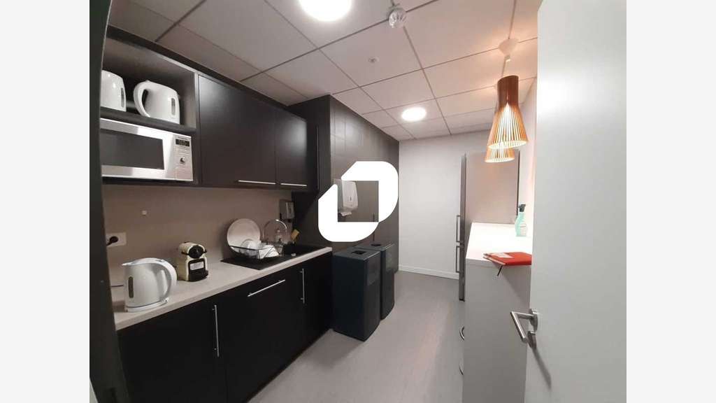 A louer Bureaux 263m² Meudon la foret