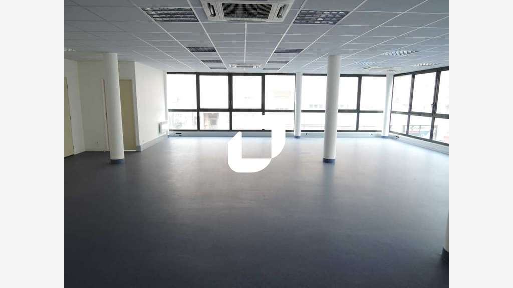 A louer Bureaux 750m² Meudon