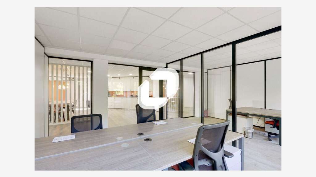 A louer Bureaux 529m² Meudon la foret