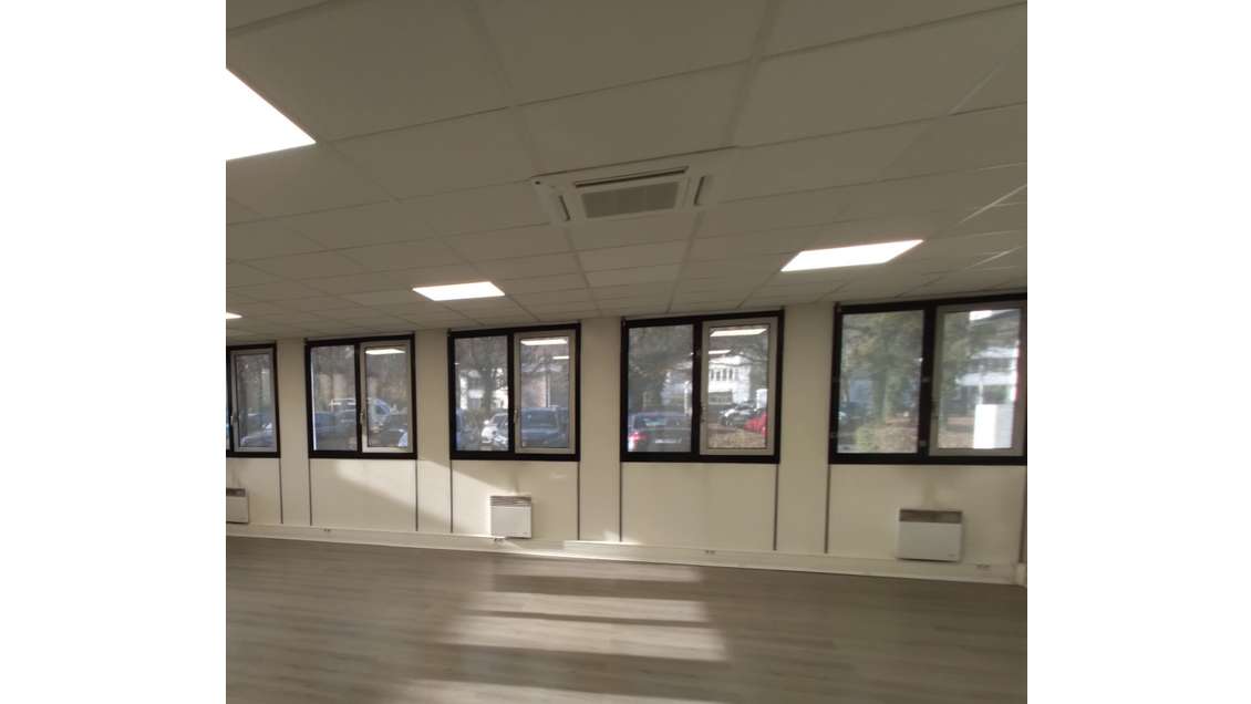 A louer bureaux 92m² RDC Meylan Innovallée