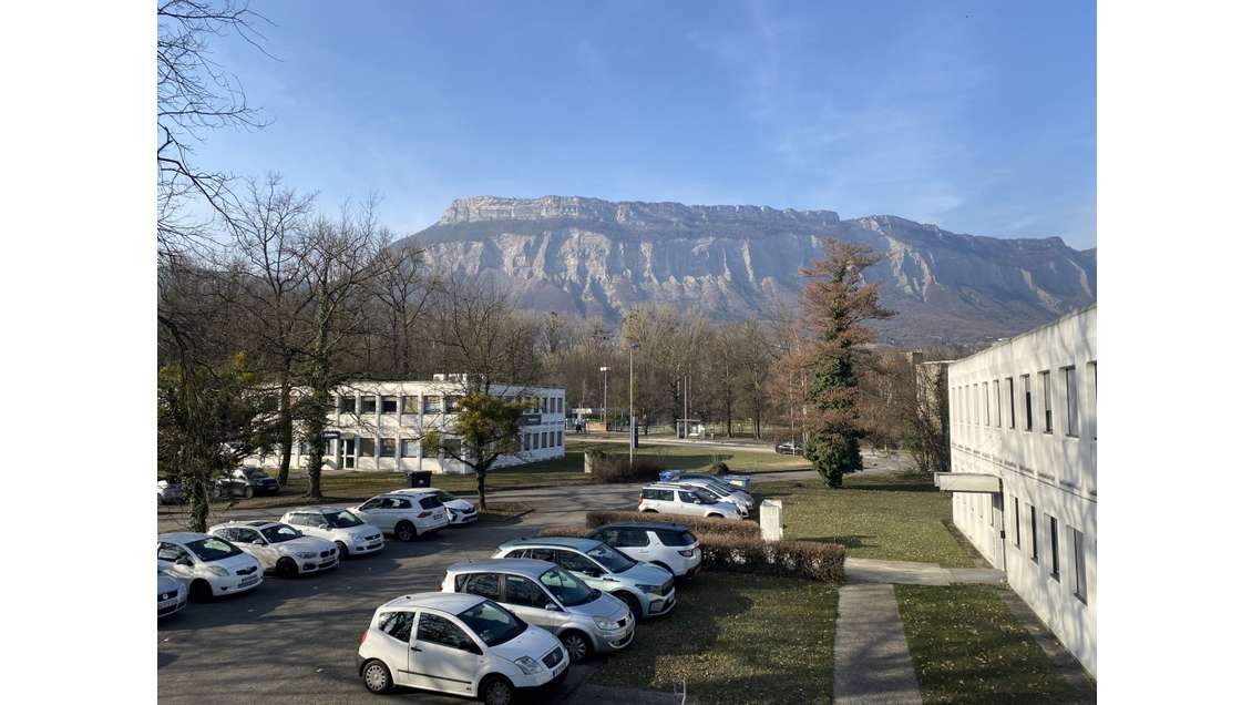 A louer bureaux 42m² en étage à Meylan Innovallée