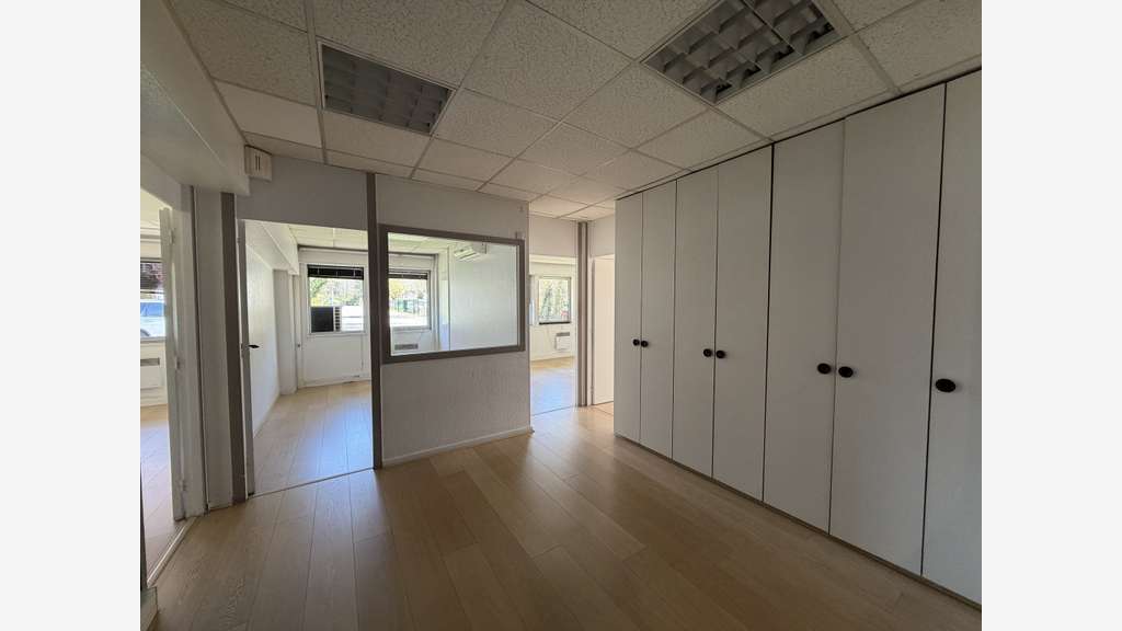A louer bureaux 105m² boulevard des alpes à Meylan