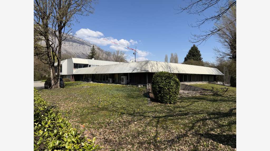 A louer bureaux 105m² boulevard des alpes à Meylan