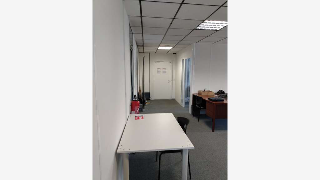 à louer bureaux 59 m² à MEYLAN