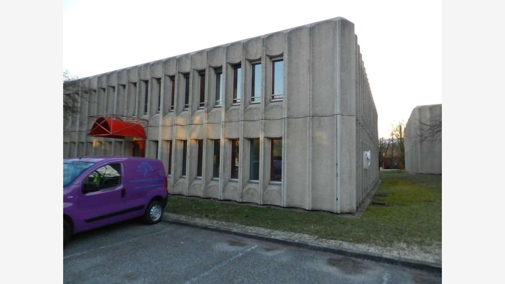 à louer bureaux 59 m² à MEYLAN