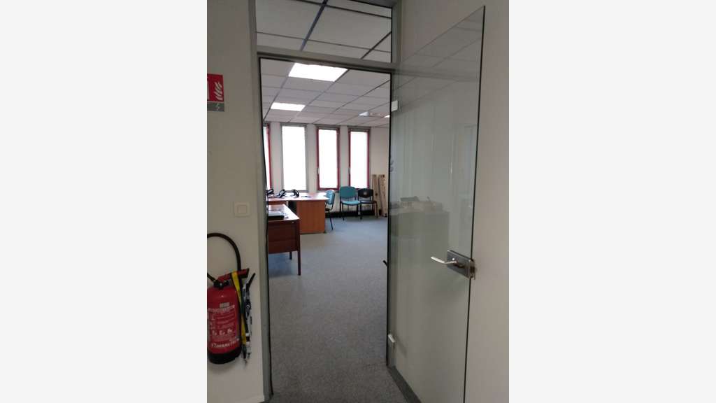 à louer bureaux 59 m² à MEYLAN
