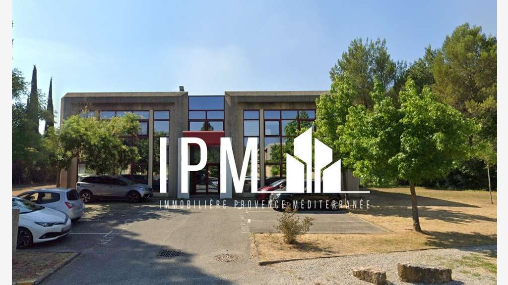 Bureaux à louer de 121m² à Meyreuil