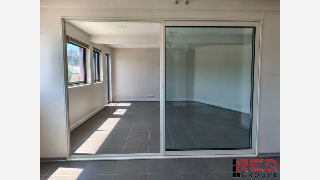 A louer bureaux libres au canet de Meyreuil