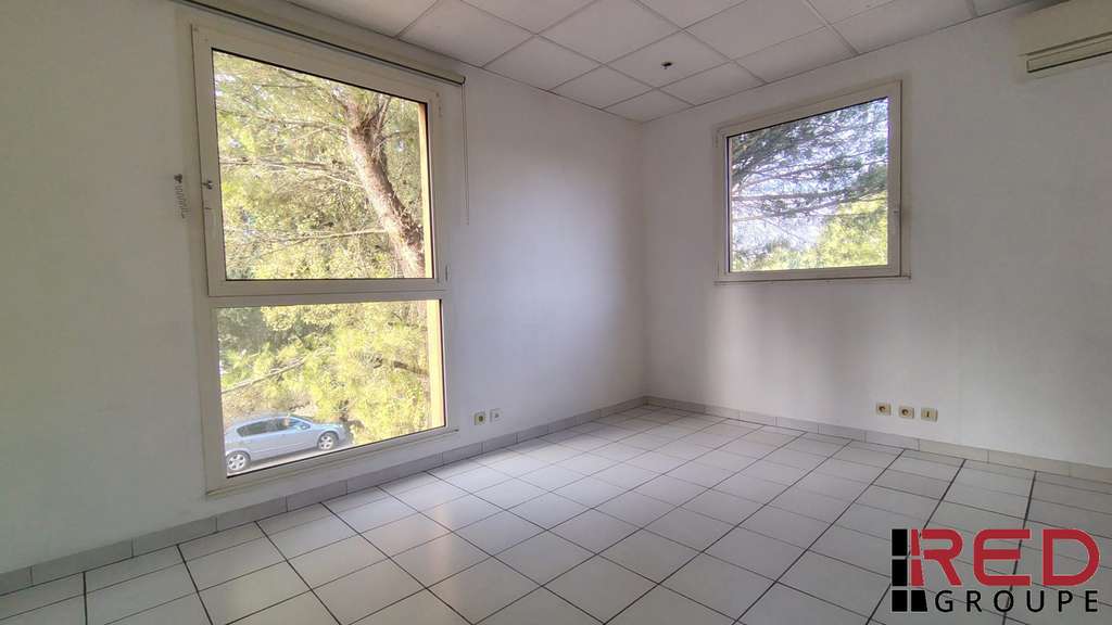 A louer bureaux 62m² au Canet de Meyreuil