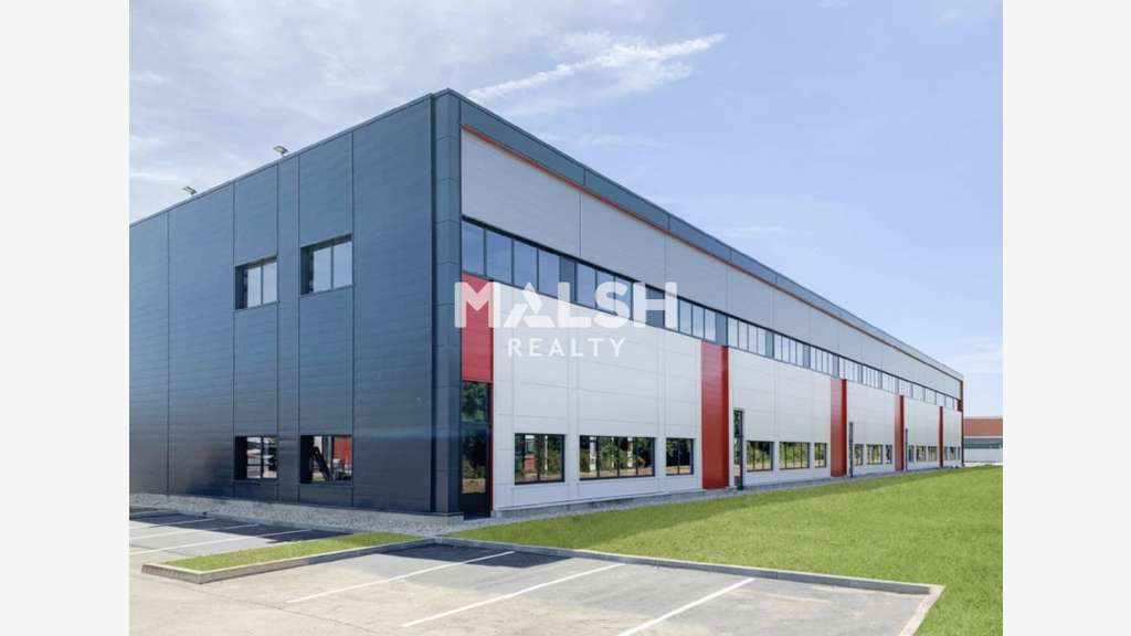 Bureaux à louer 242m² divisibles à Meyzieu