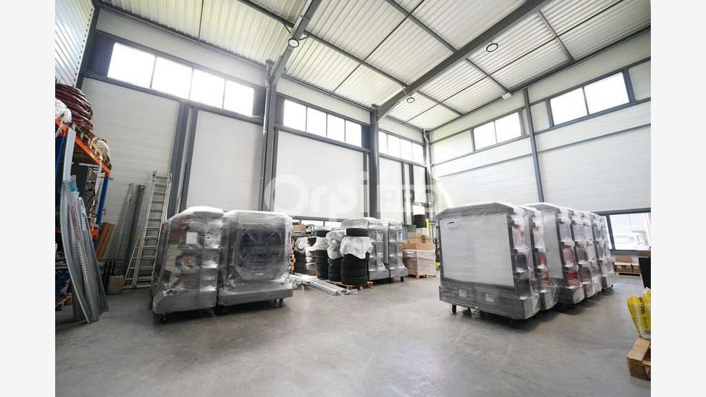Bureaux de 115m² à louer à Meyzieu