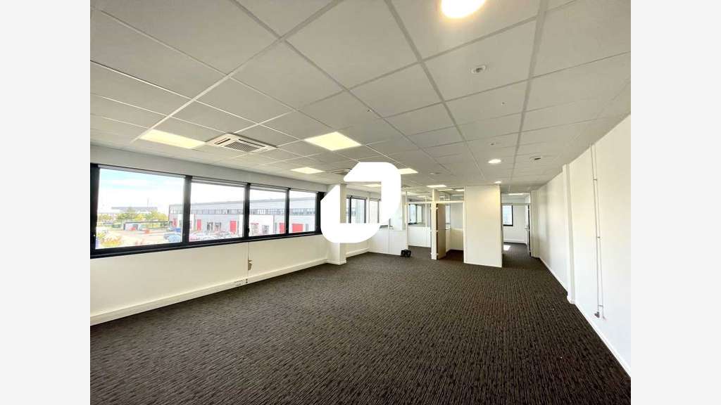 A louer Bureaux 115m² Meyzieu